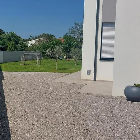 Villa Ulika Fažana Exteriör bild